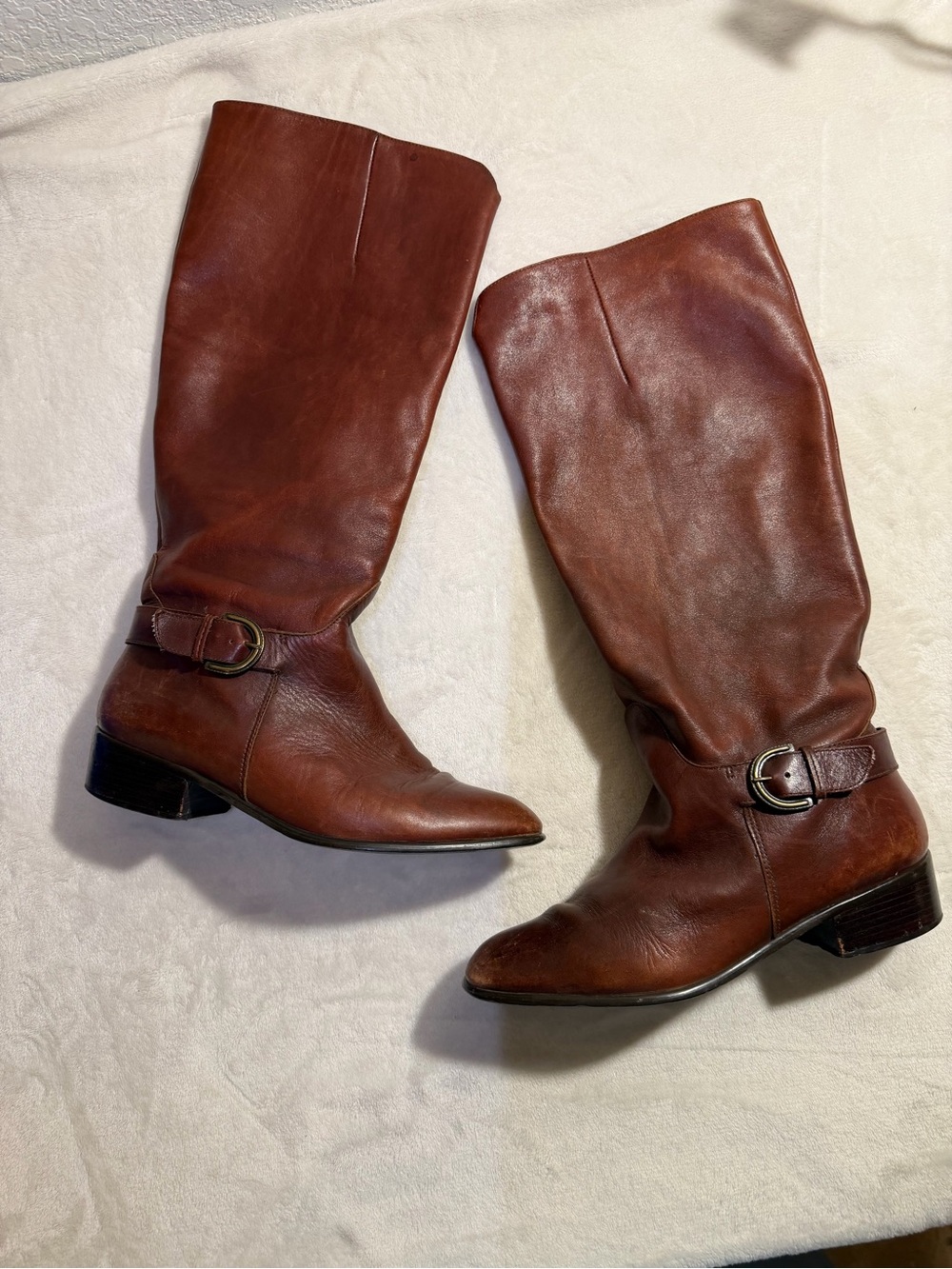 Vintage Bandolino Tall Brown Leather Riding Boots with Side Buckle.